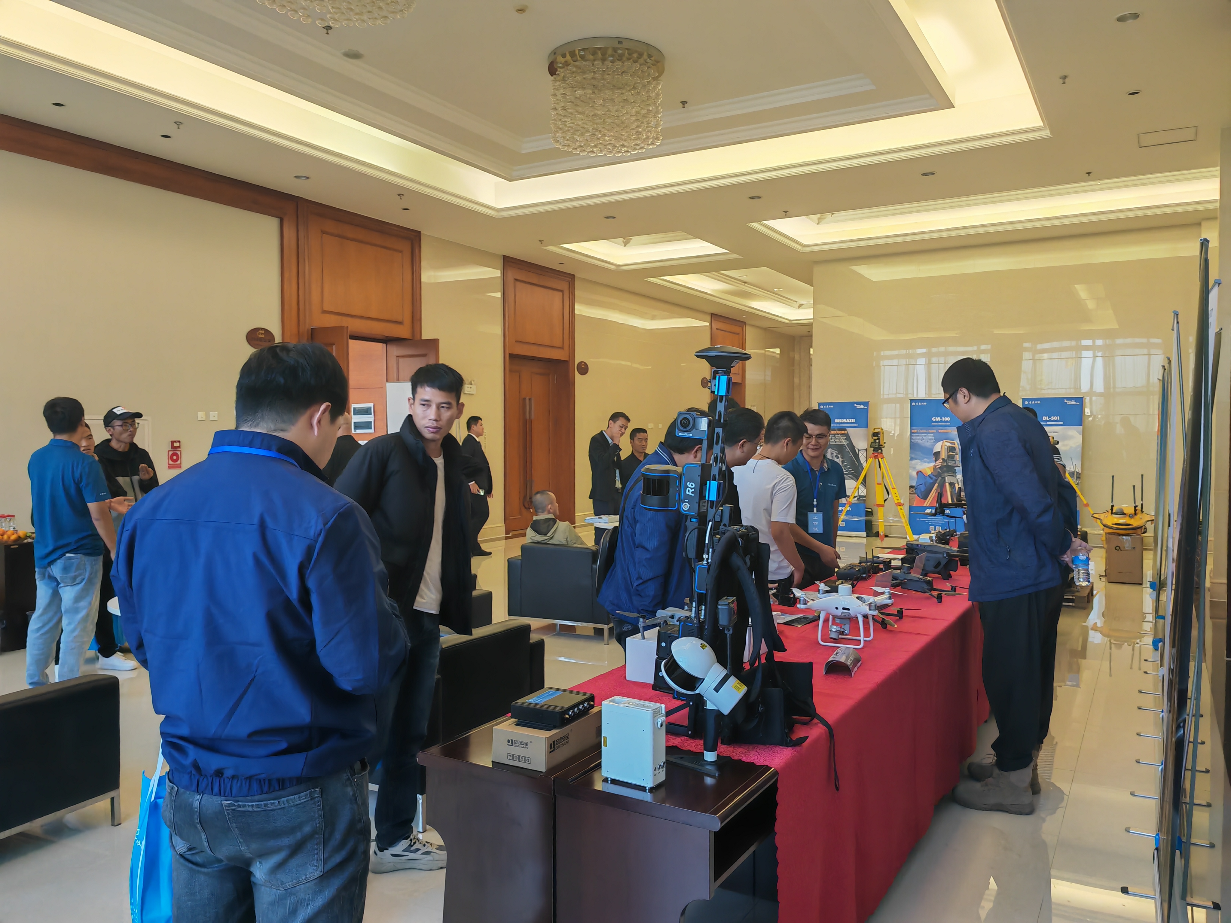 星辰测绘2023年大疆行业应用新品推介会保山站举行